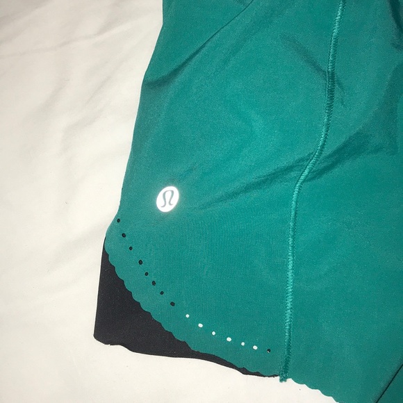 lulu lemon shorts - Picture 4 of 5